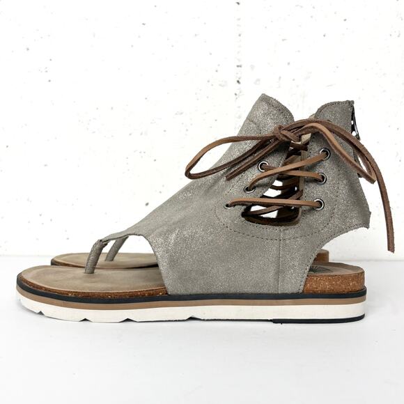 OTBT Off The Beaten Track Womens Locate Sandals Grey Silver Leather Size 9.5 - Picture 1 of 10